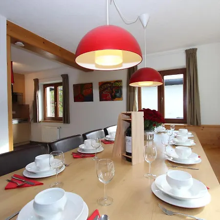 Spacious Chalet In Kirchberg With Mountain View Σαλέ